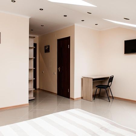 Minihotel Freedom Лвив Екстериор снимка